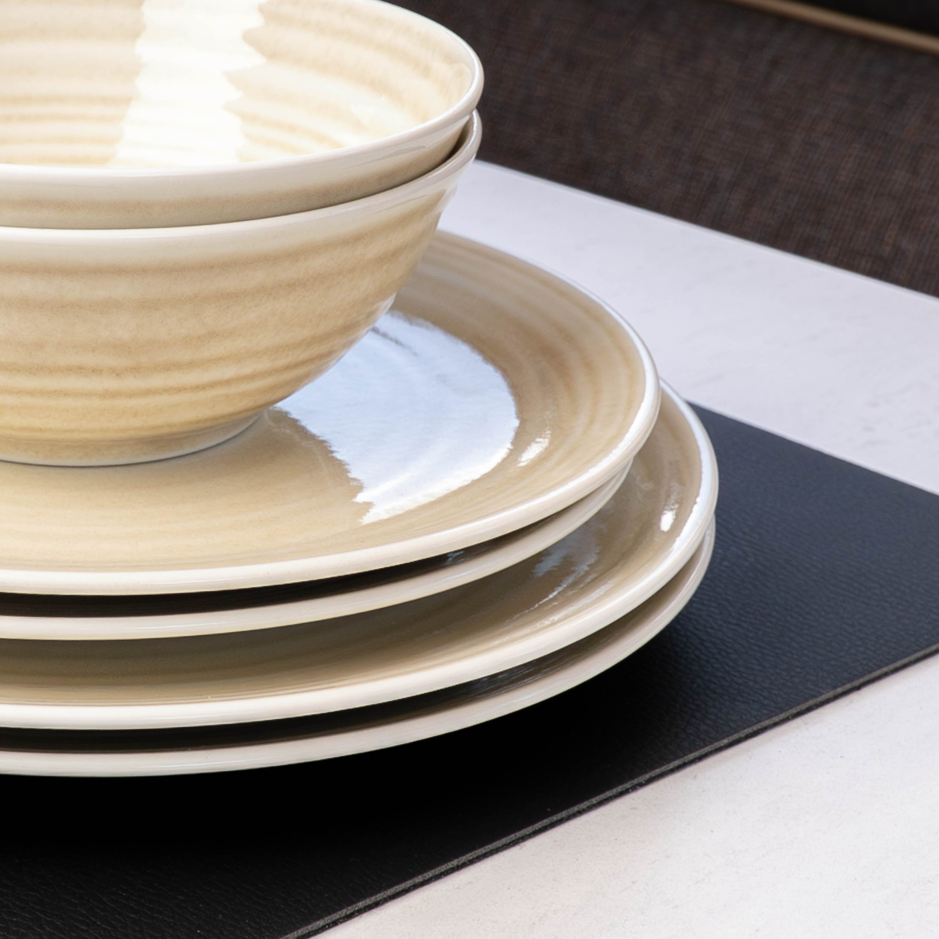 Magnetic porcelain plate SAND ⌀ 26 cm