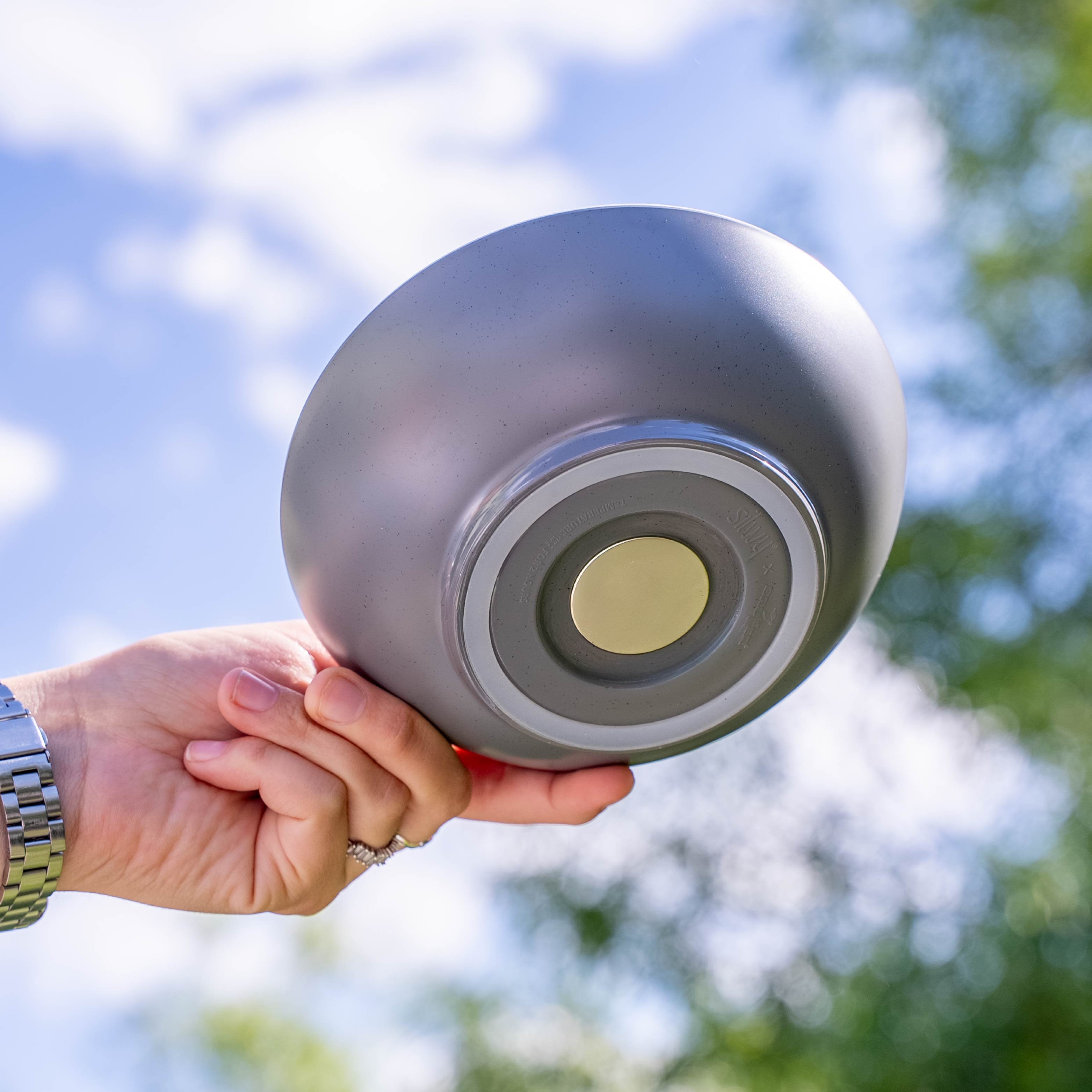 Magnetic plastic bowl grey from below