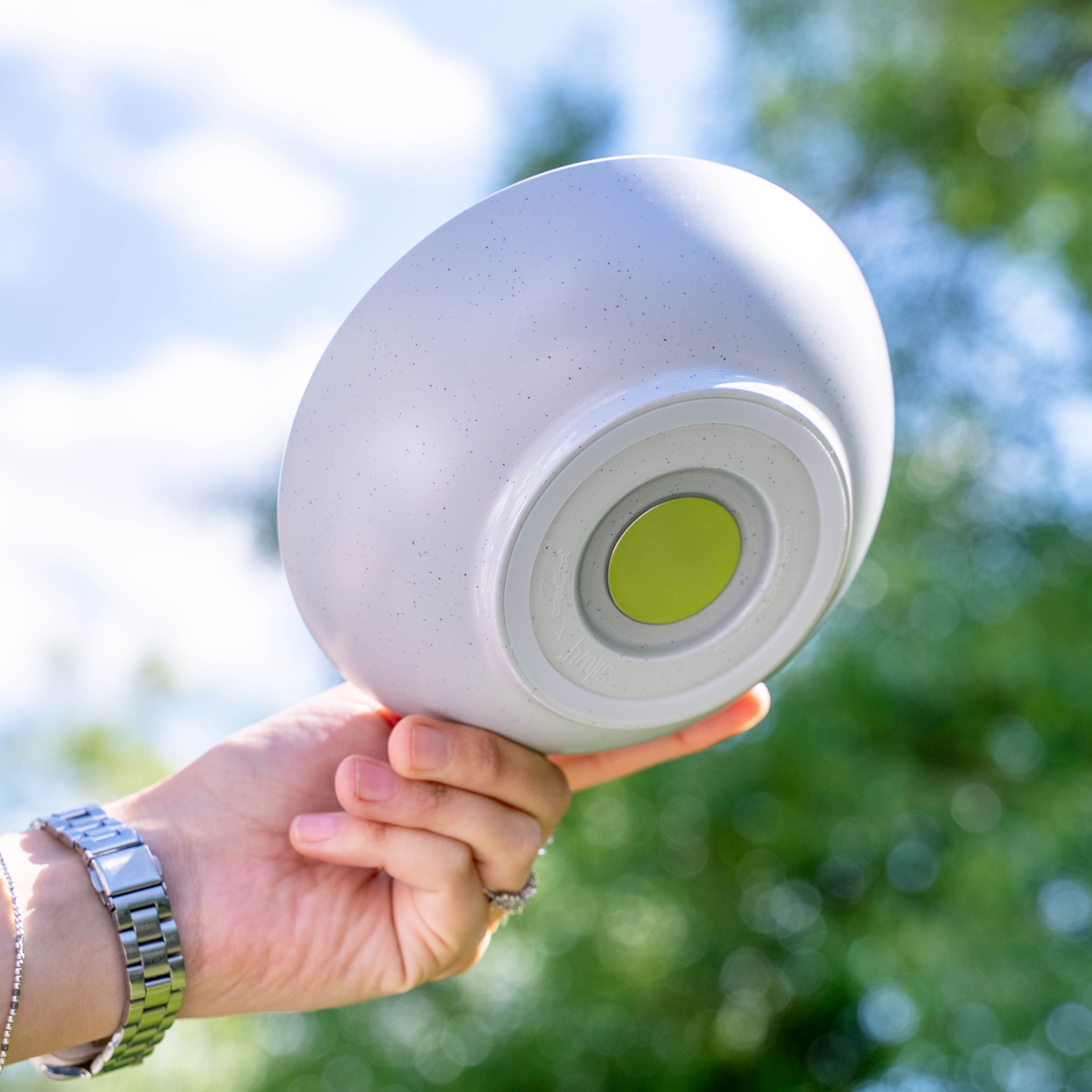 Magnetic plastic bowl white from below