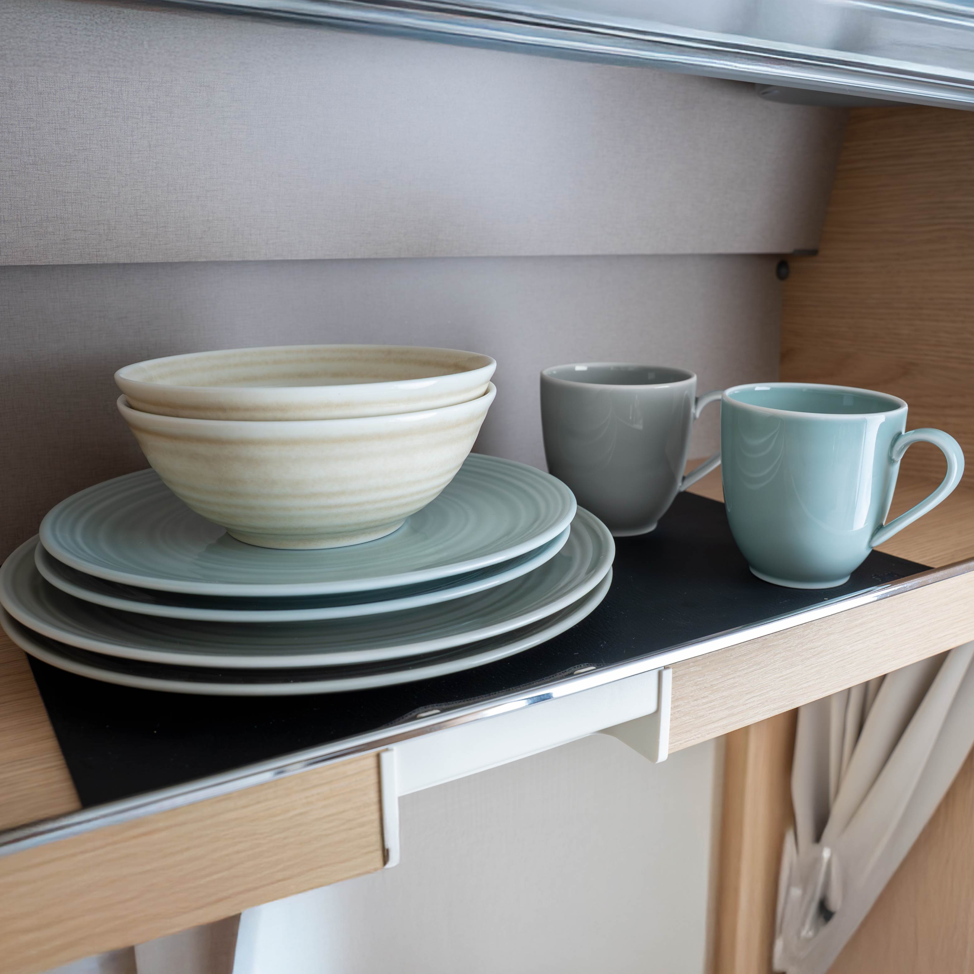 Magnetic porcelain set mix n match in wall unit