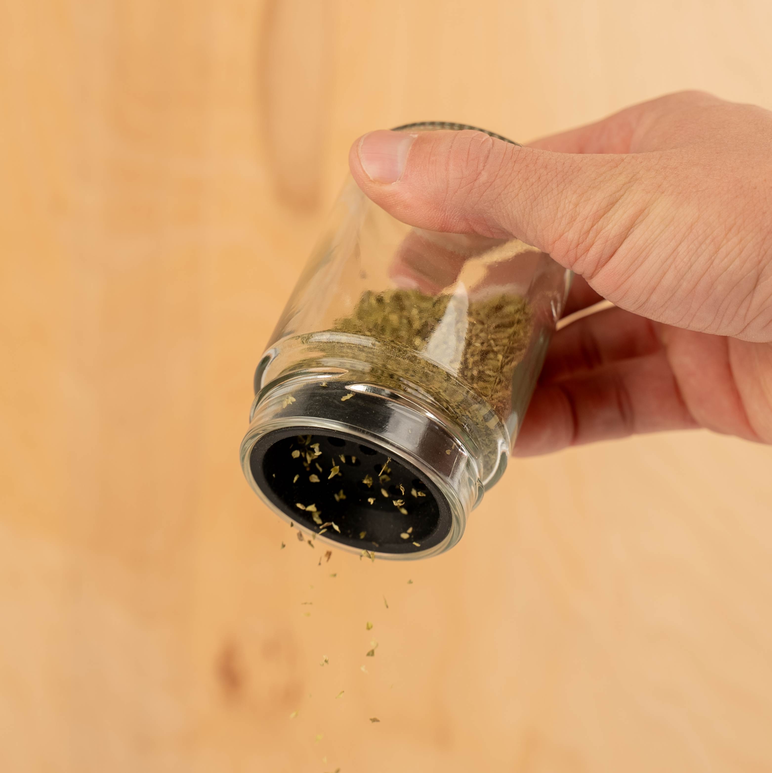Spreading insert in use