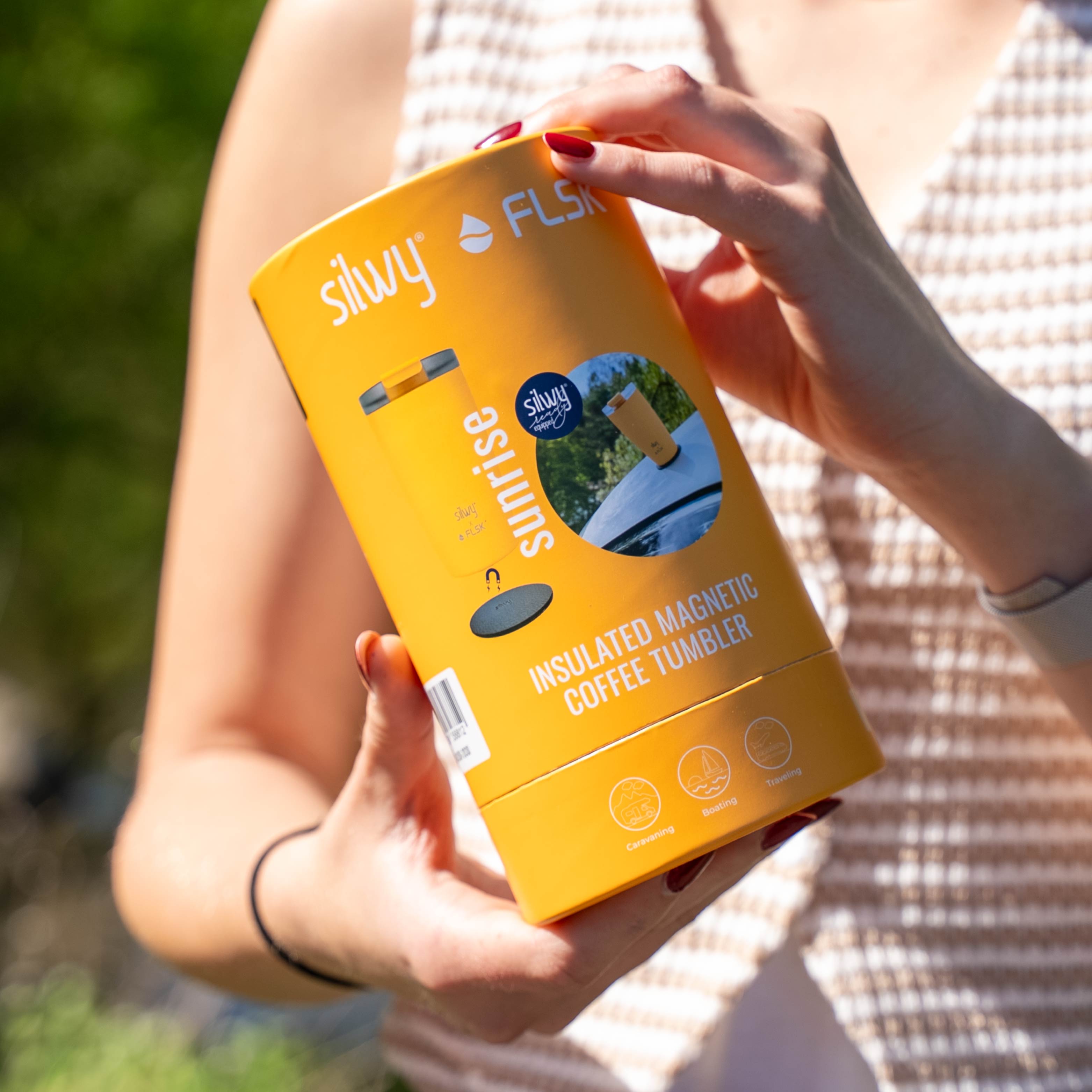 Magnetic Thermocup sunrise packaging