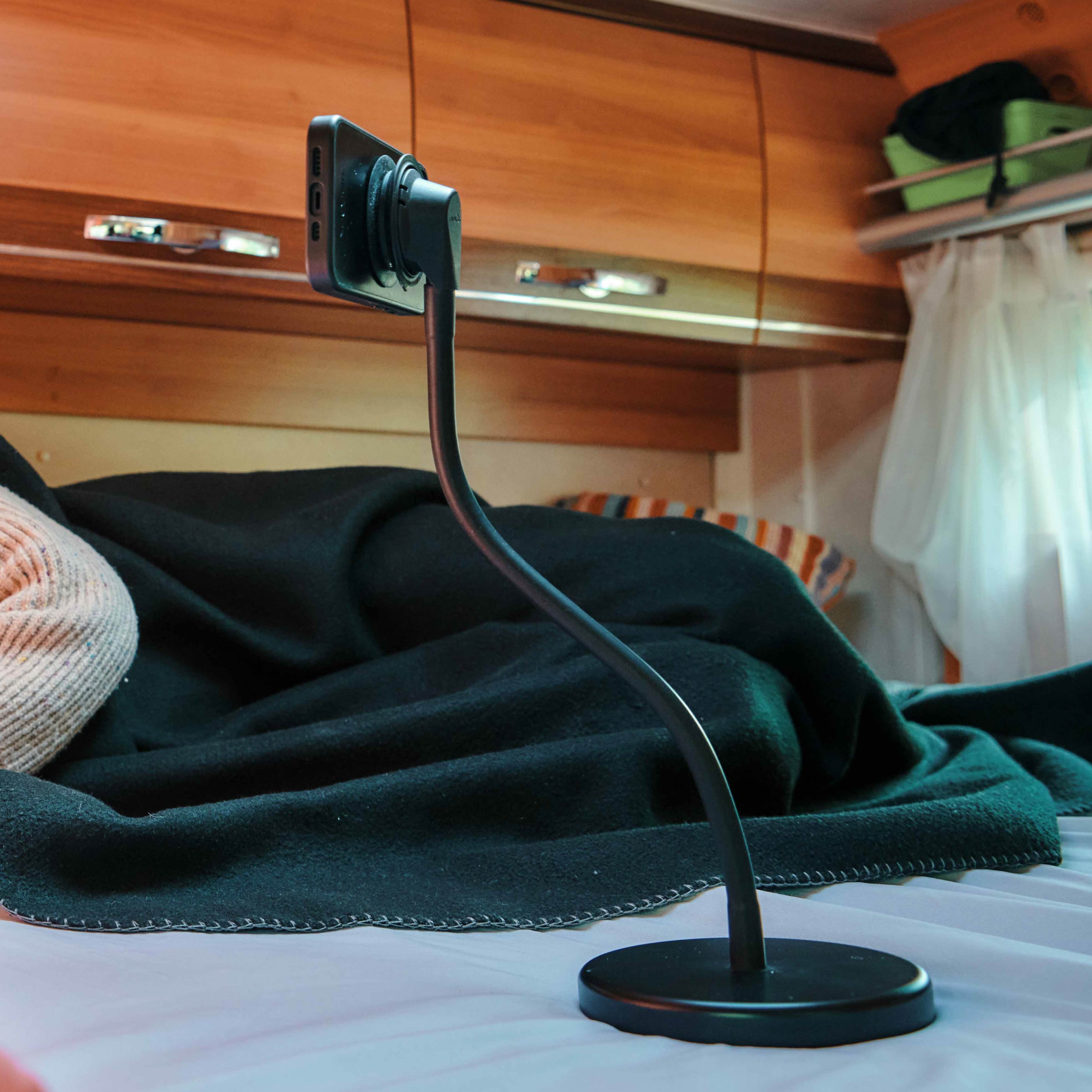 Magnetic cell phone holder FIDLOCK VACUUM desk flex