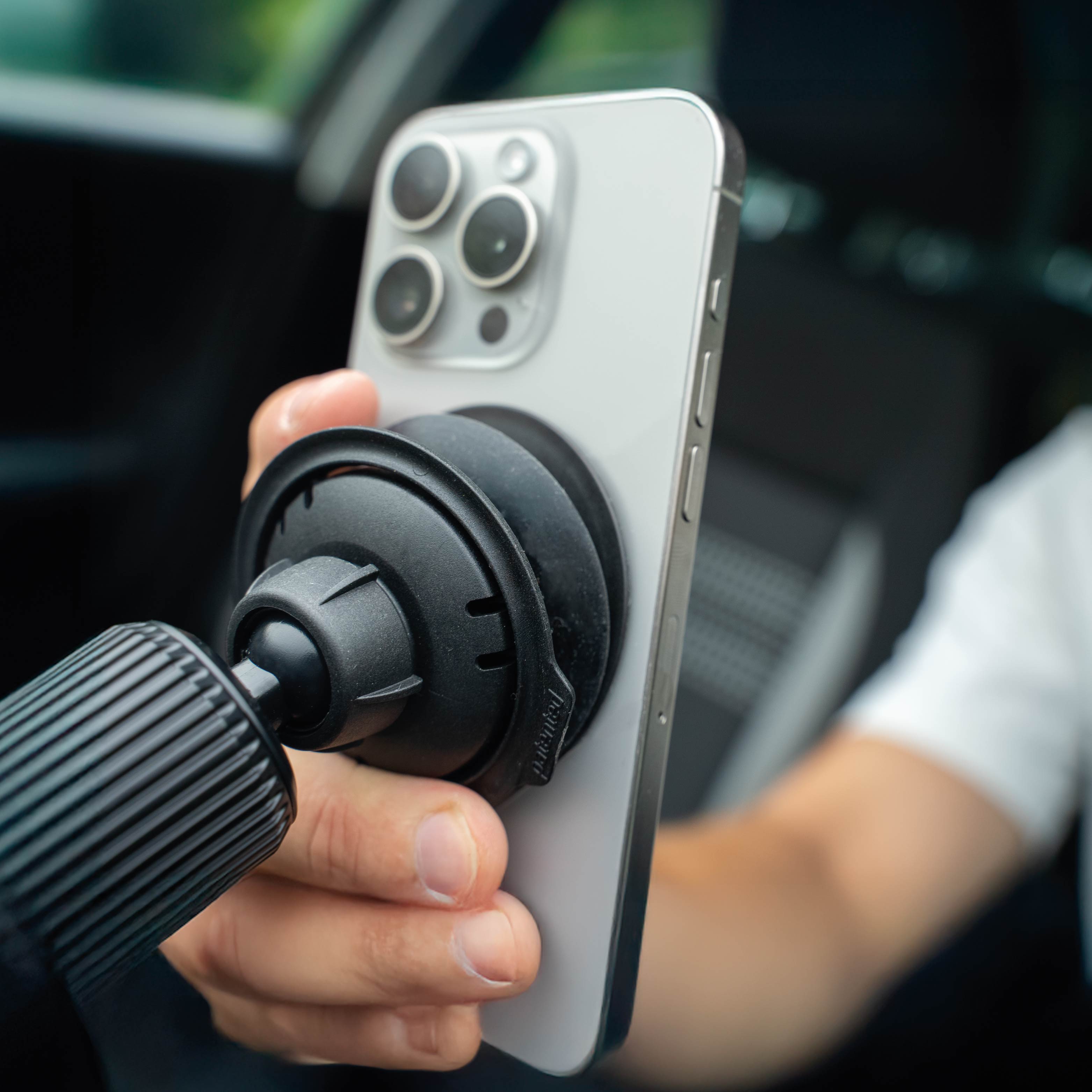Support magnétique VACUUM pour téléphone portable UNIVERSAL pour grille d'aération de voiture, y compris patch magnétique VACUUM