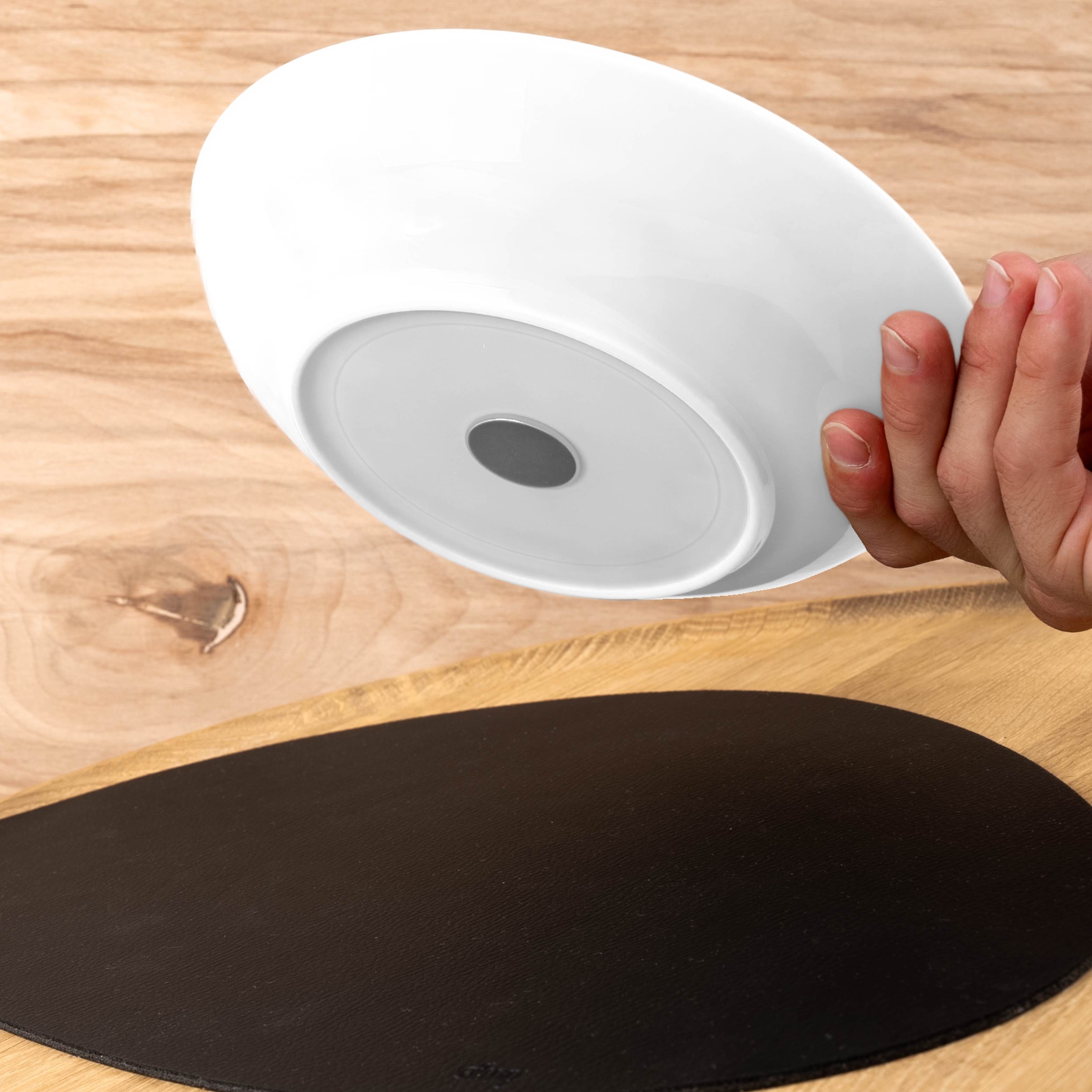 Primo piano del magnete nel pavimento