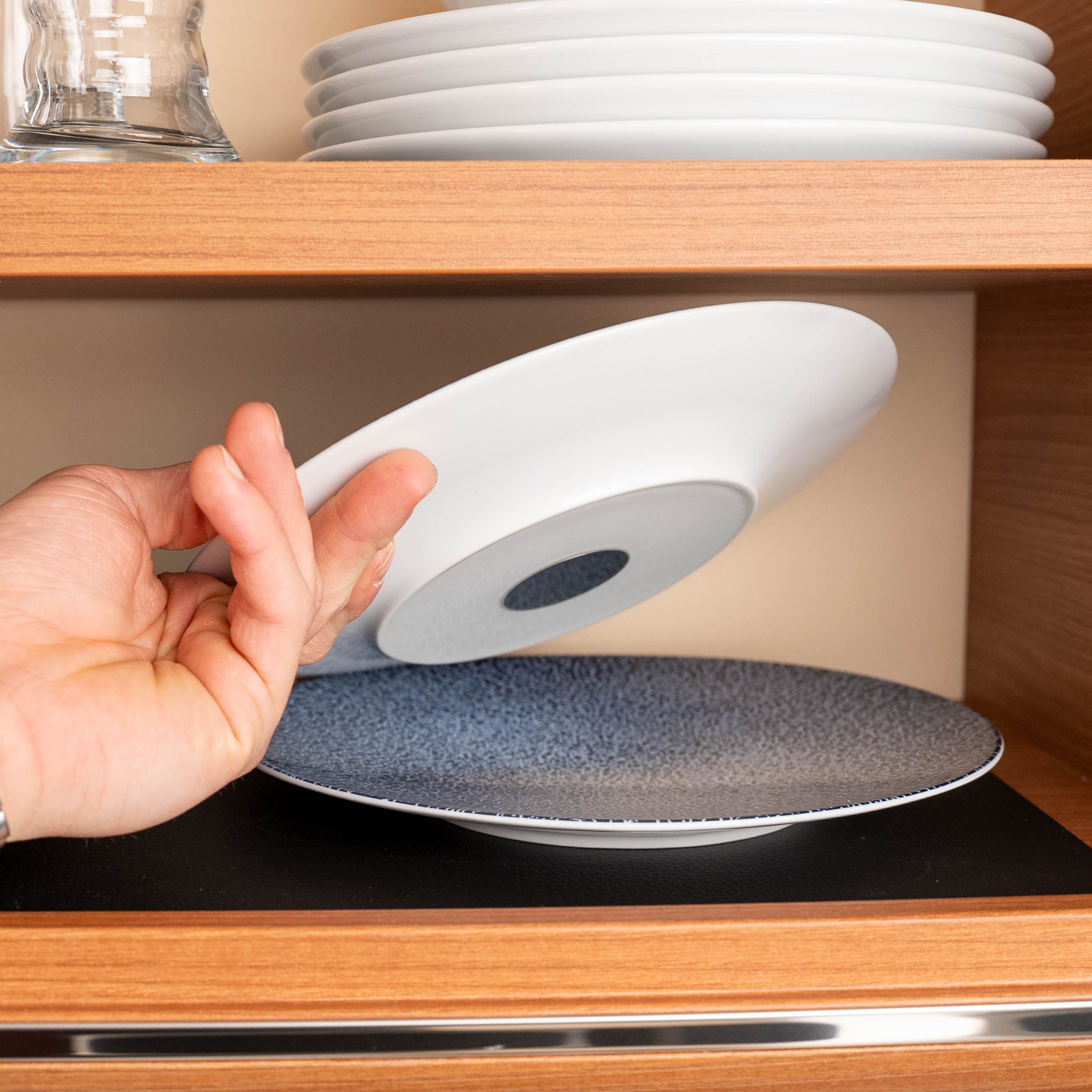 Primo piano del magnete nel pavimento