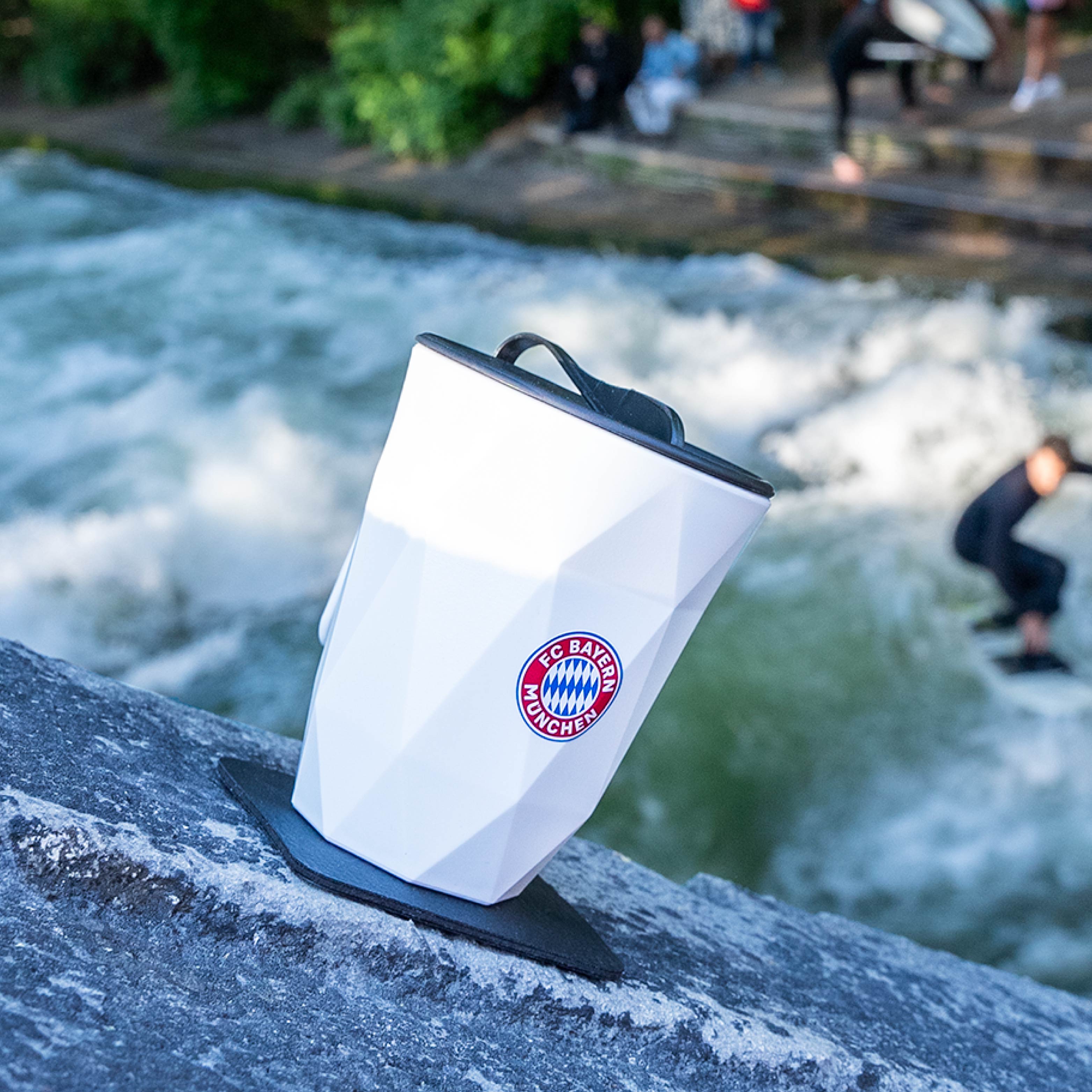 Magnetic plastic cup TO-GO FC BAYERN