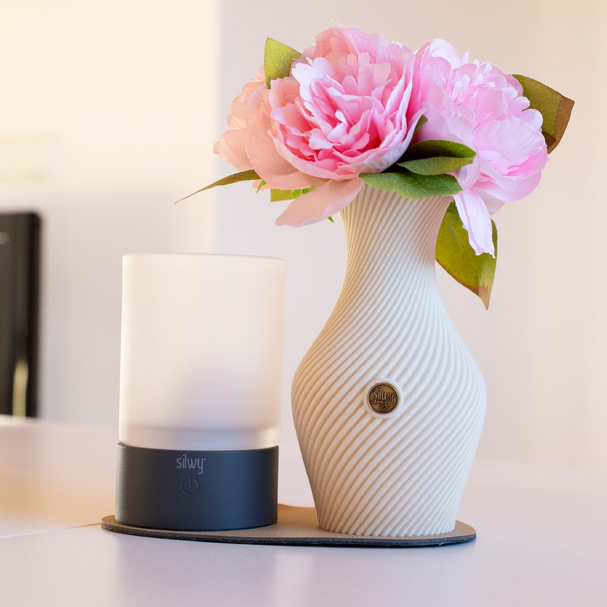 Magnetic Vase FLOW NATURAL