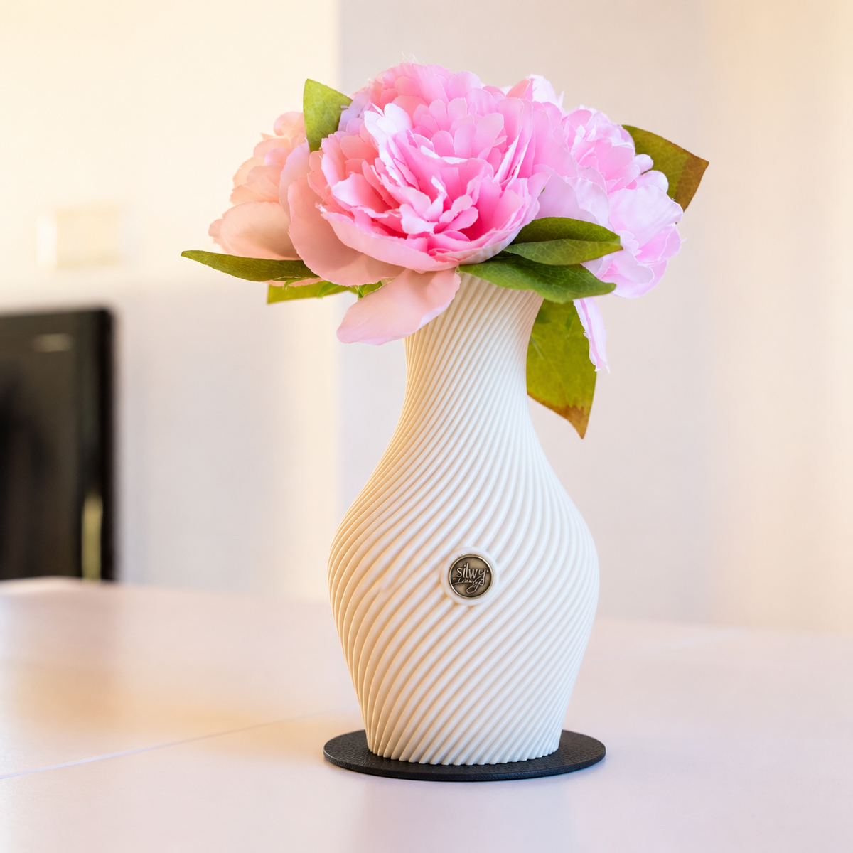 Magnet-Vase FLOW NATURAL inkl. Pad BLACK