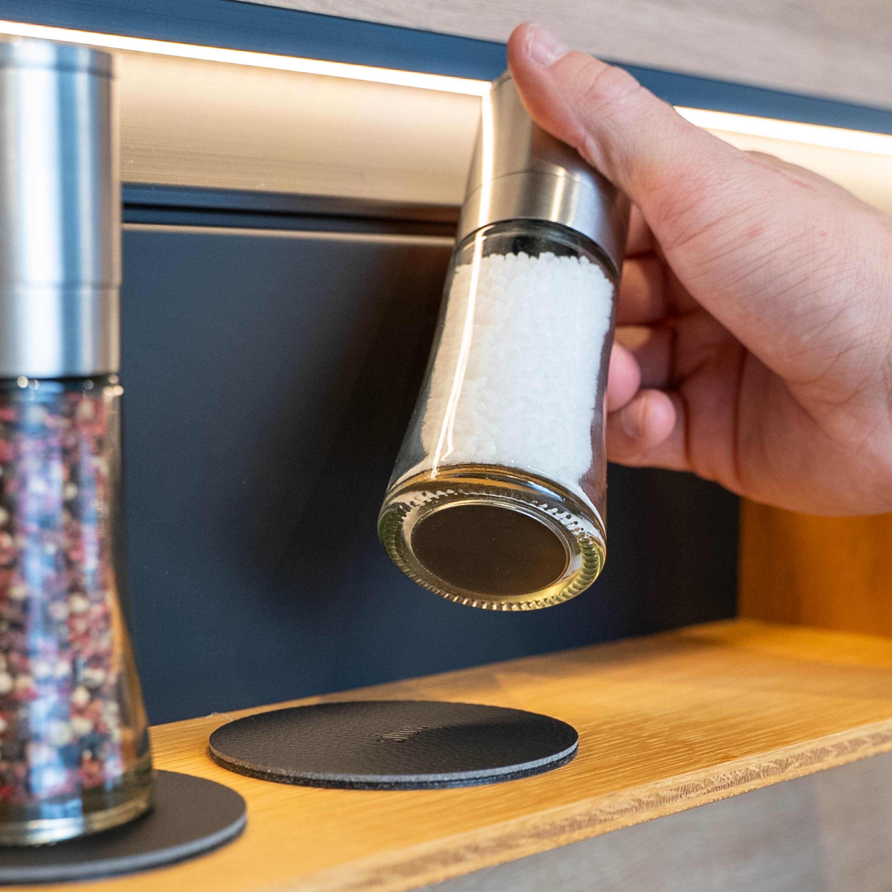 Magnet-Gewürzmühlen