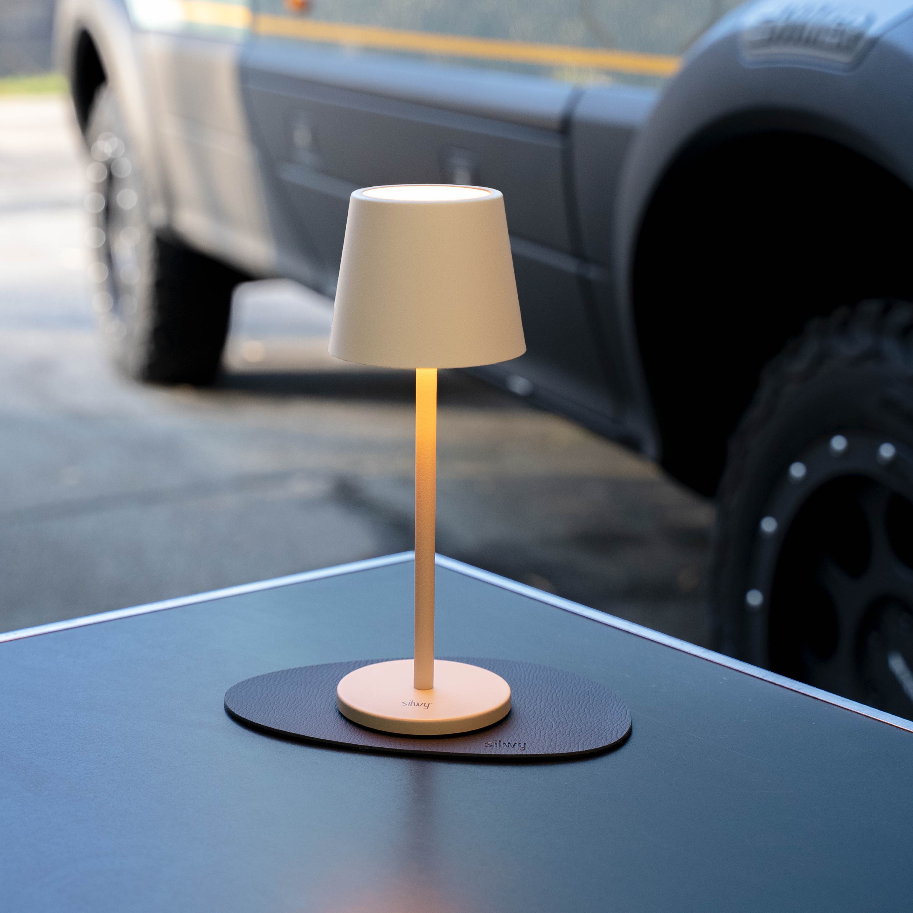 Magnet Light L SAND incl. Placemat