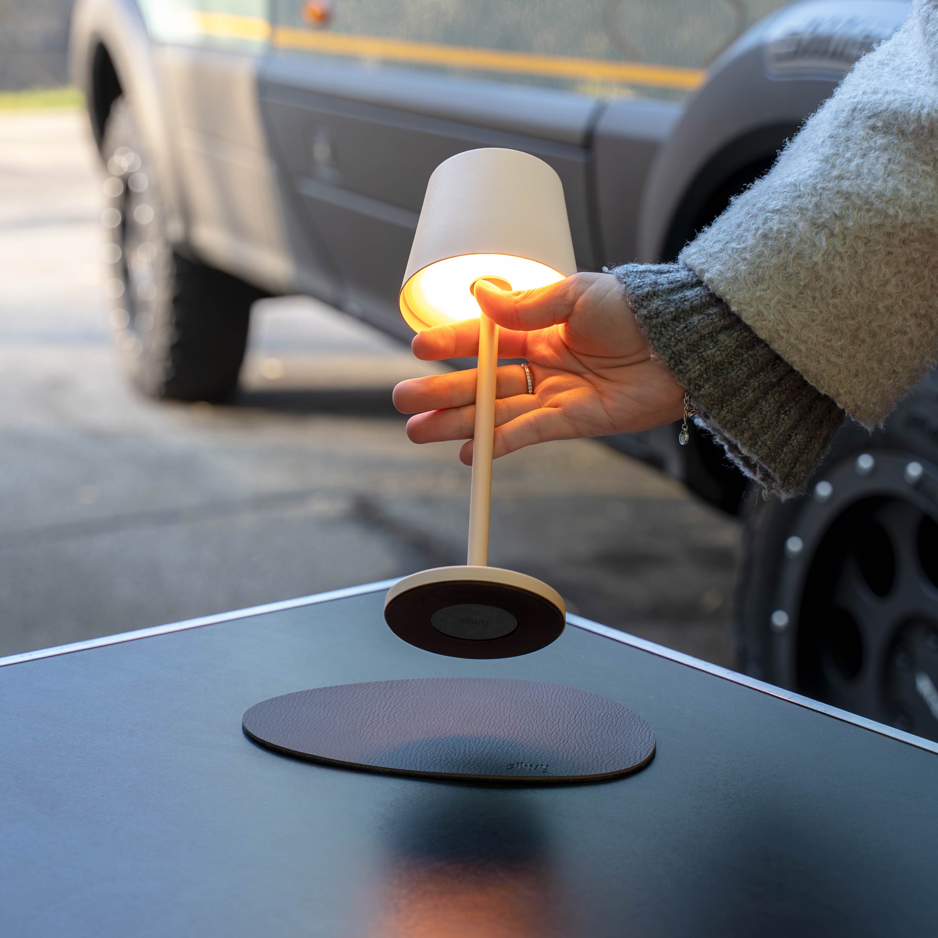 Magnet Light L SAND incl. Placemat