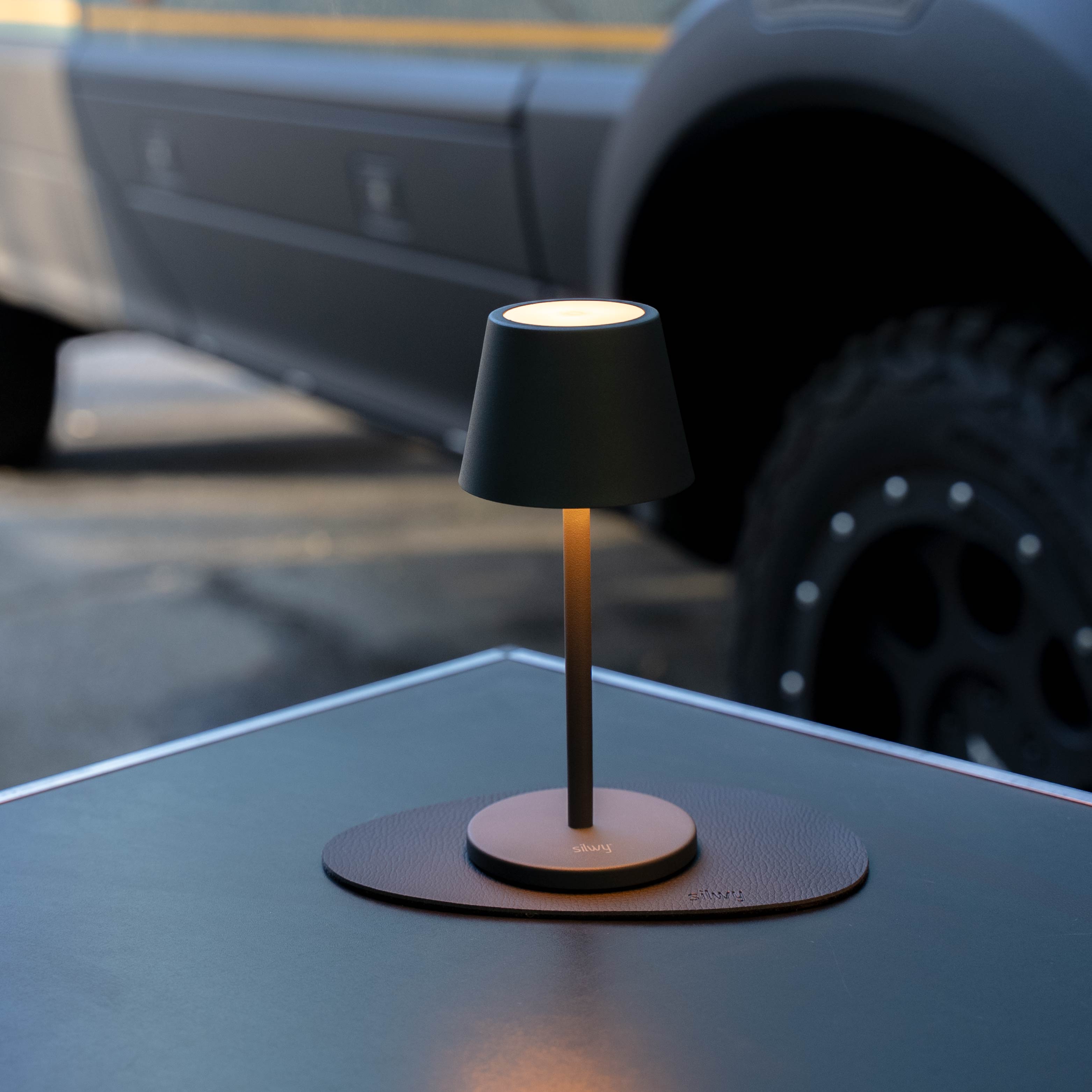 Magnet Light S GREY incl. Placemat
