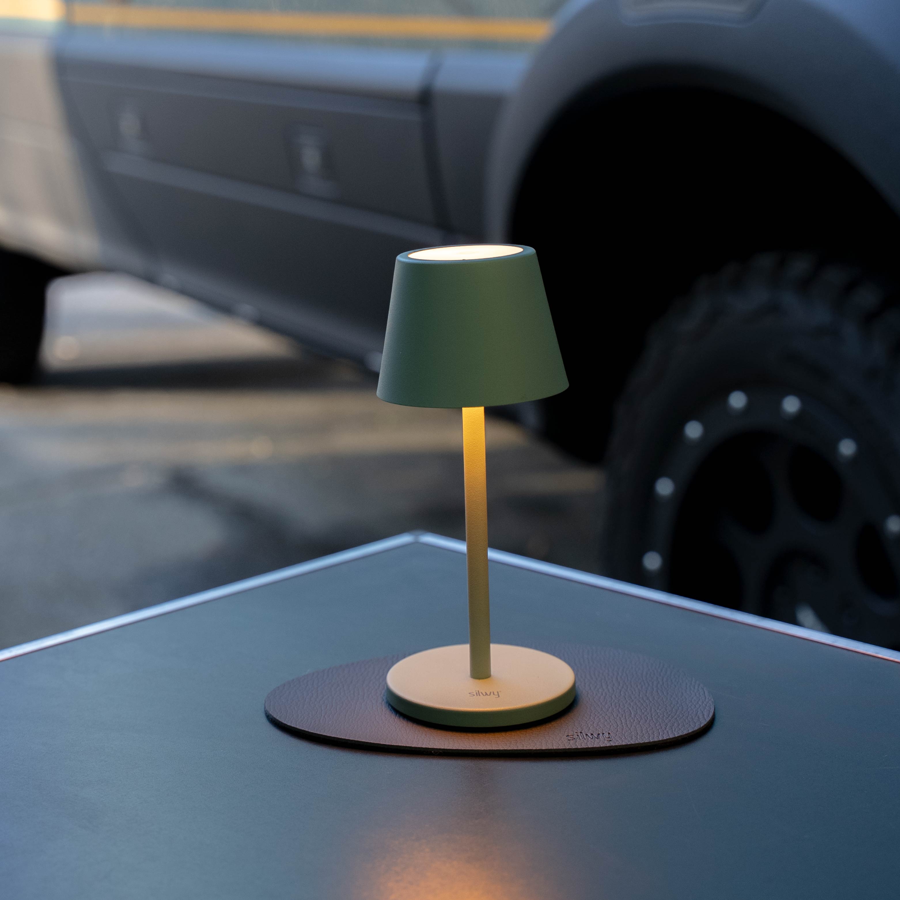 Magnet Light S SAGE incl. Placemat