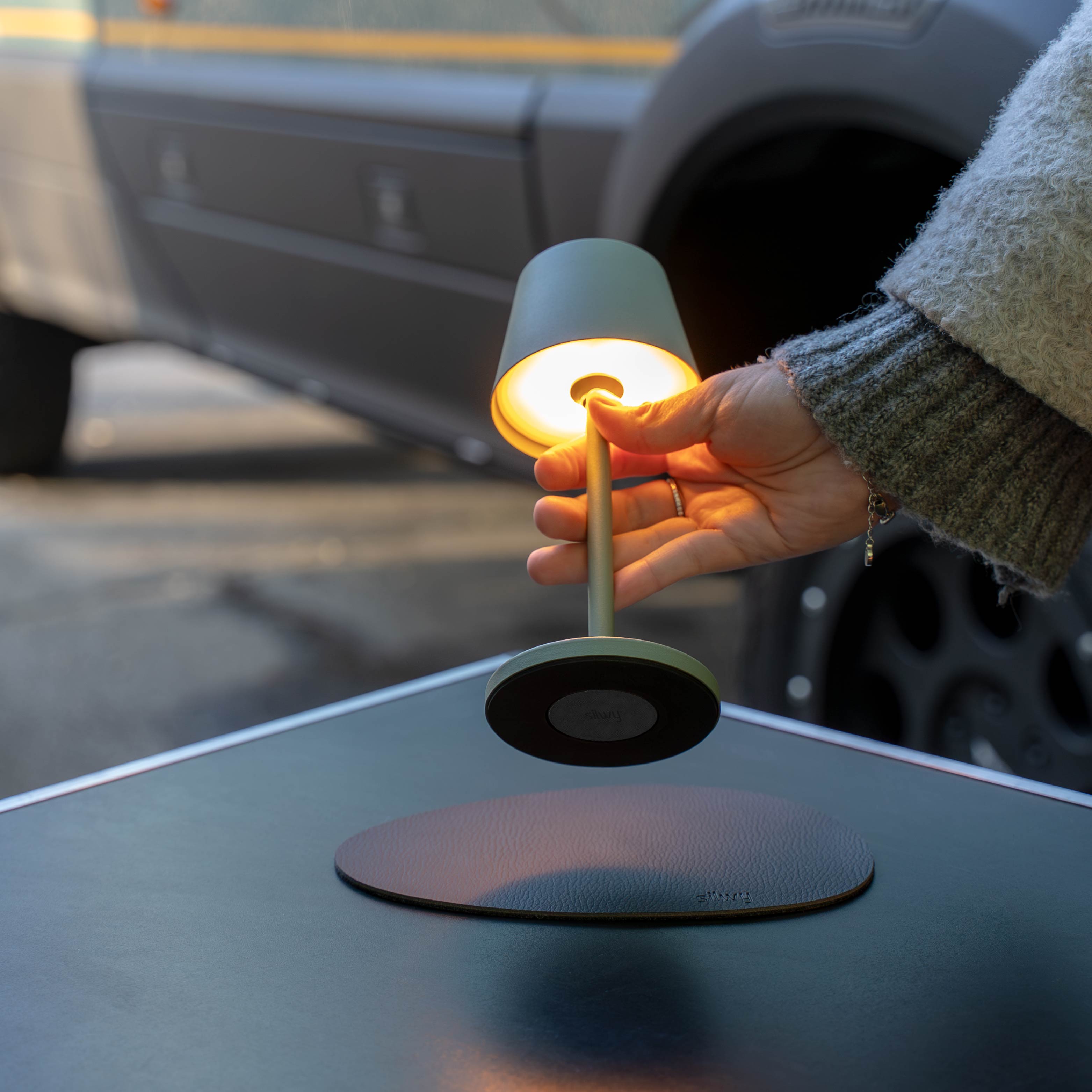 Magnet Light S SAGE incl. Placemat