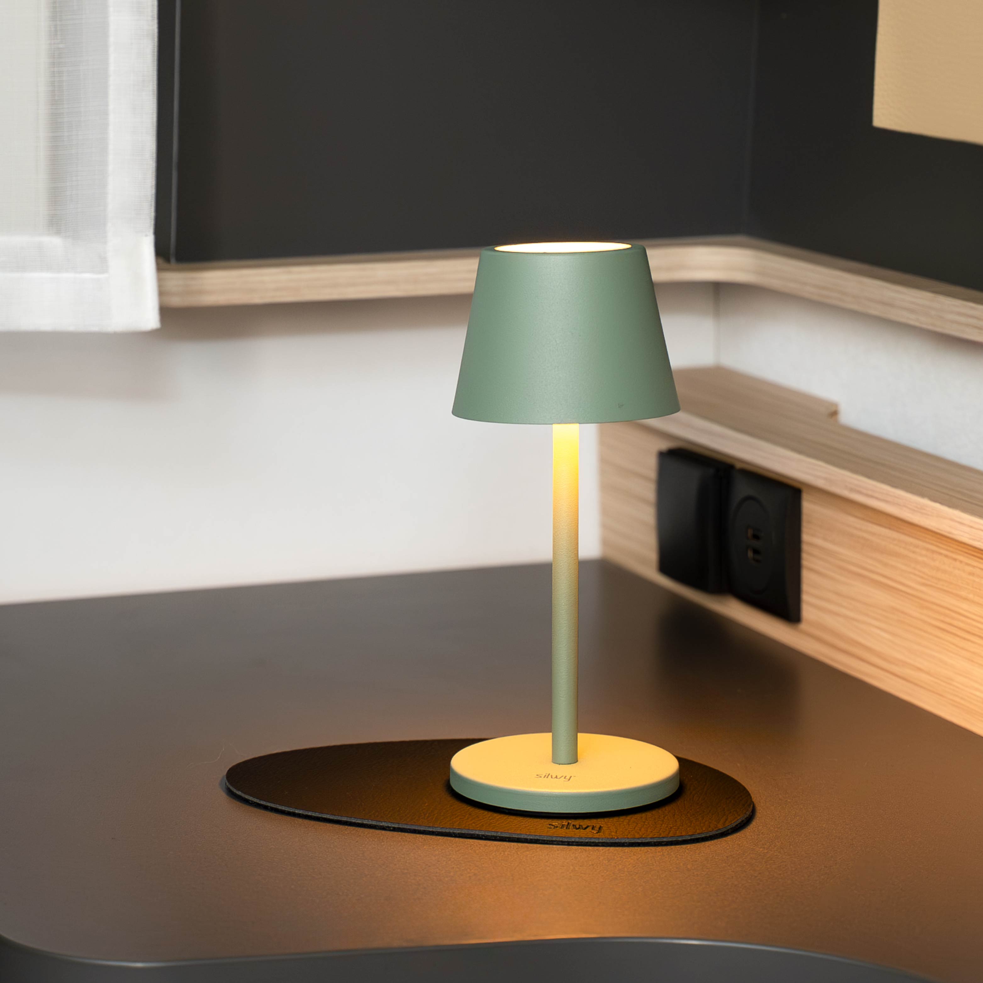 Magnet Light S SAGE incl. Placemat