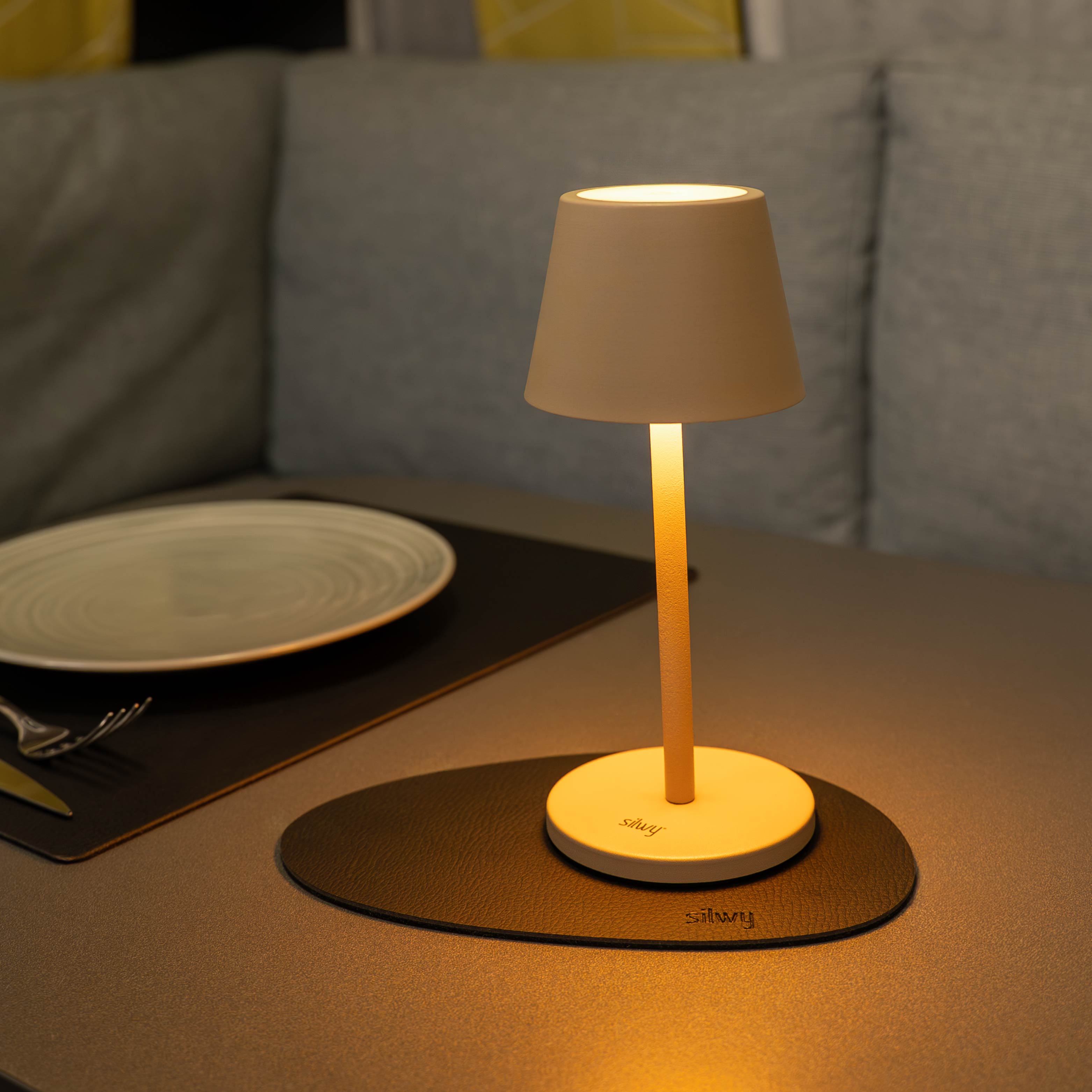 Magnet Light S SAND including Placemat