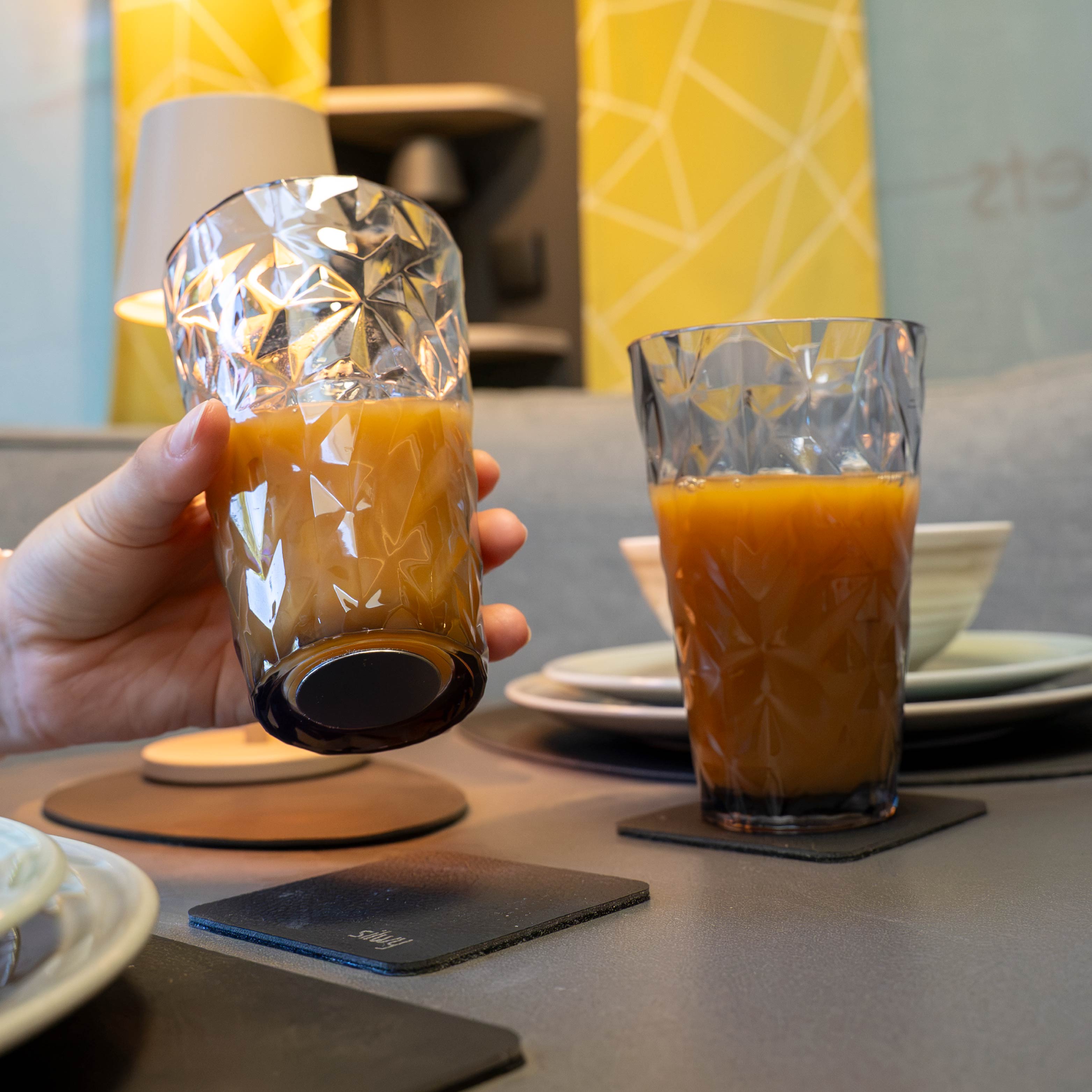 Vasos de plástico con imán LONGDRINK GRIS PRISMA