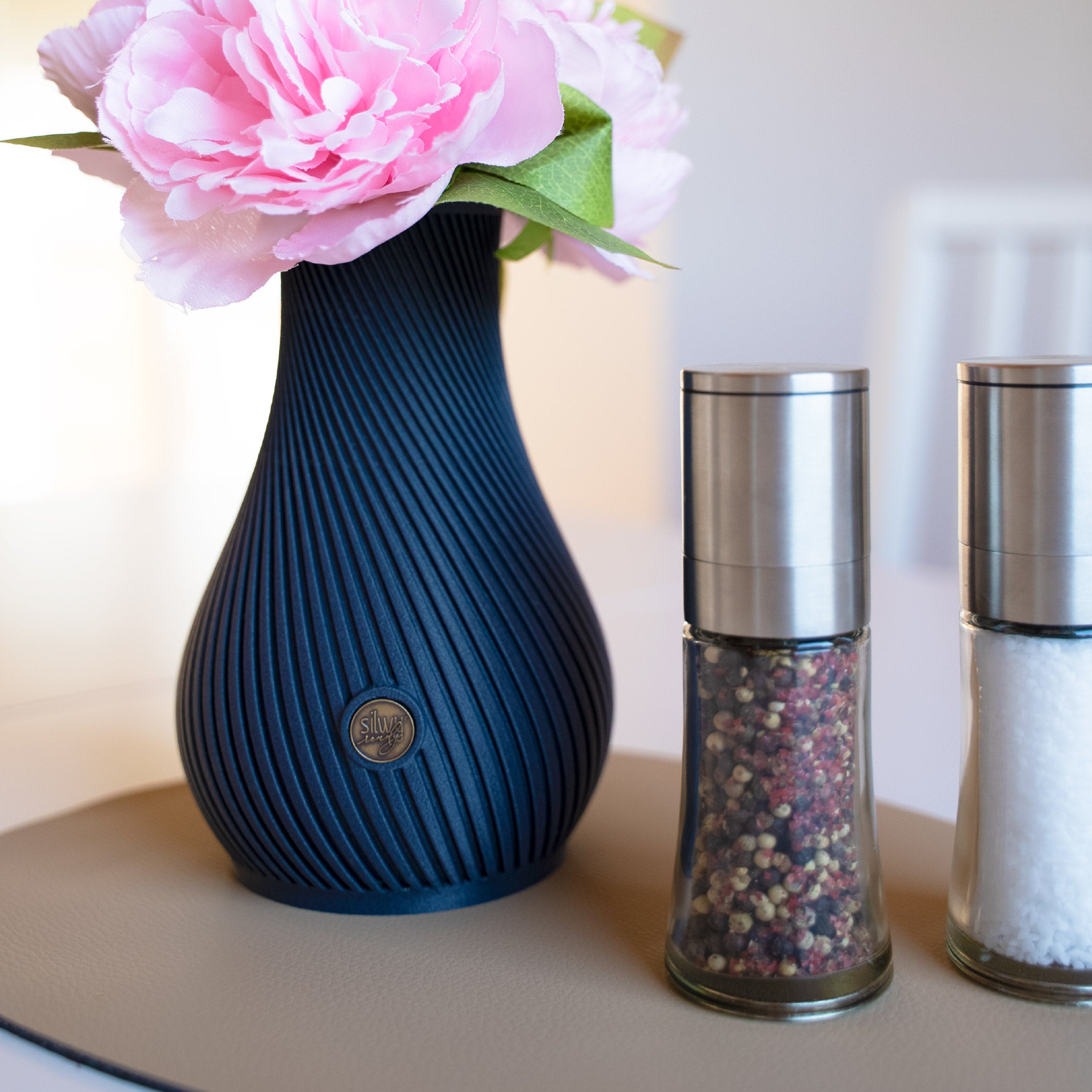 Magnet-Vase PURE DARK GREY