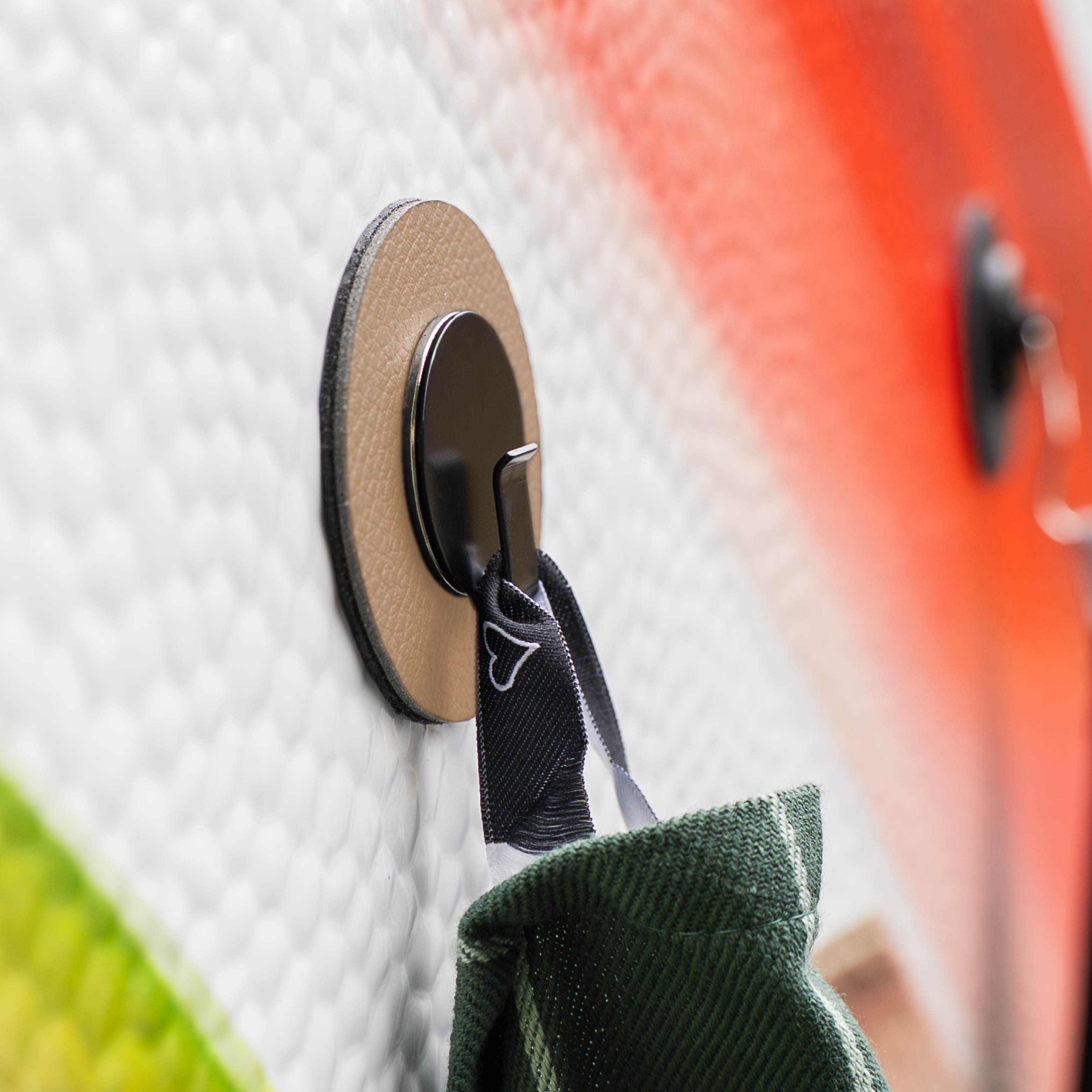 Magnet Hook CLEVER BLACK with Pad BEIGE