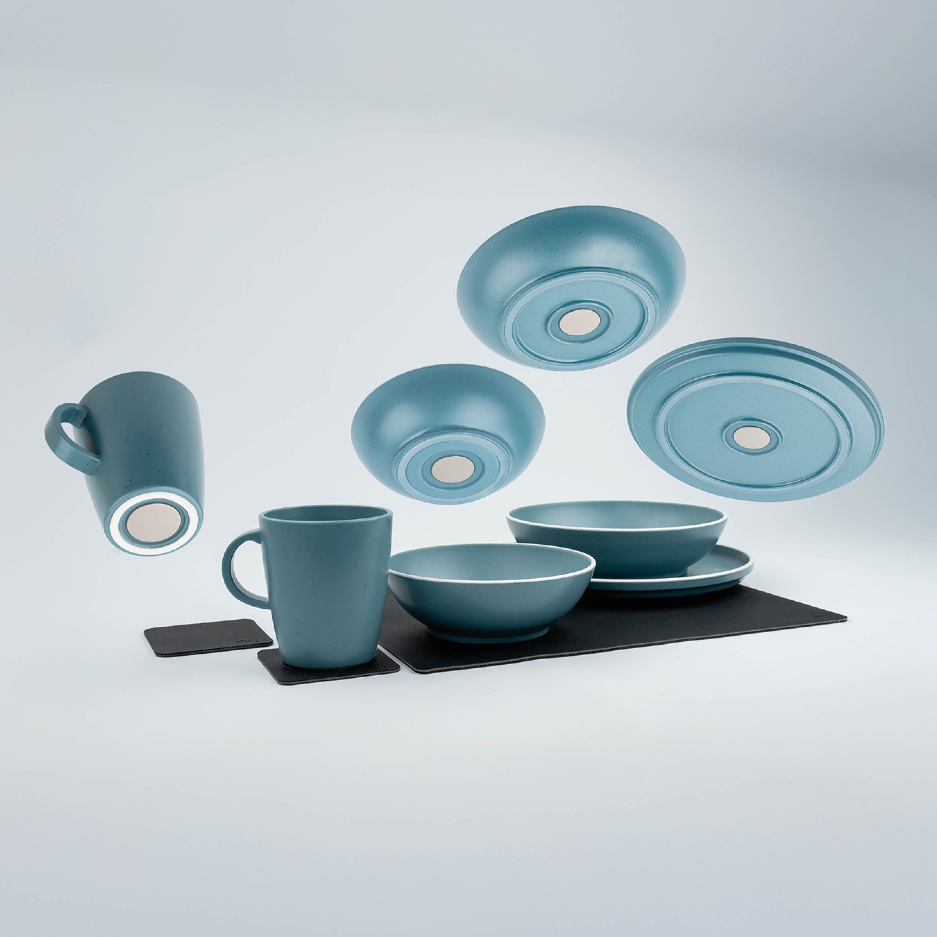 Magnet plastic set blue cut-out image