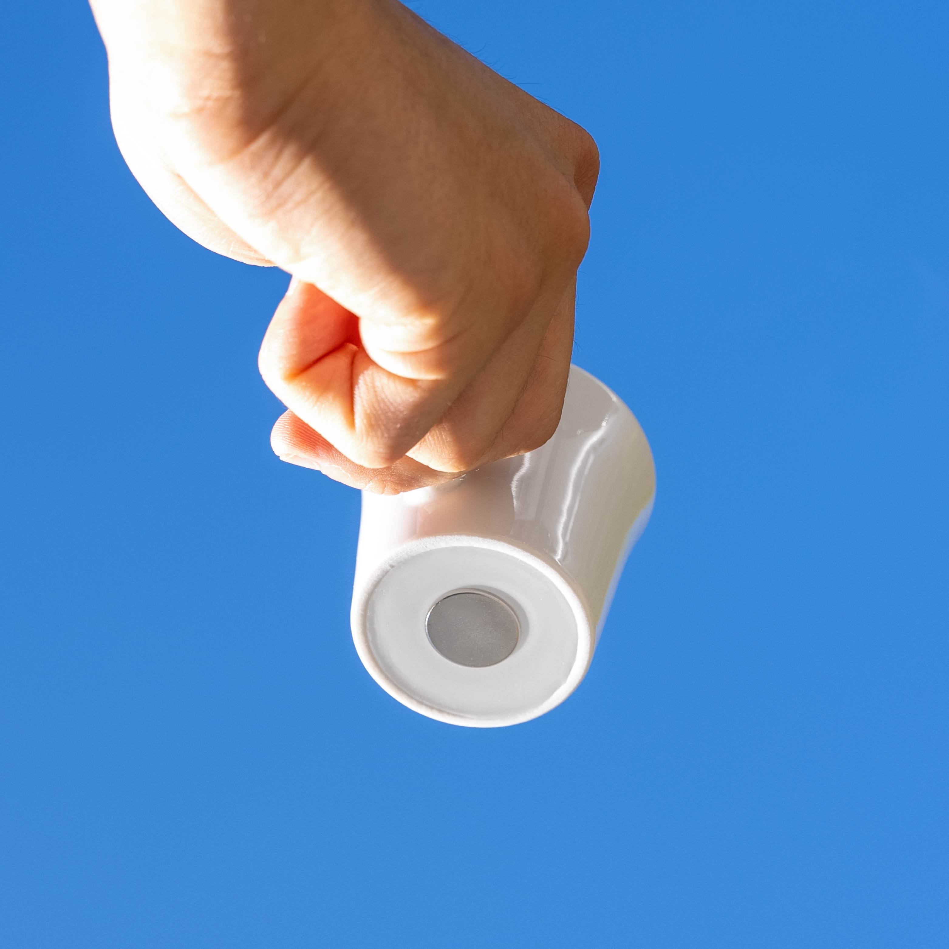 Close-up of magnet incorporated in the base 