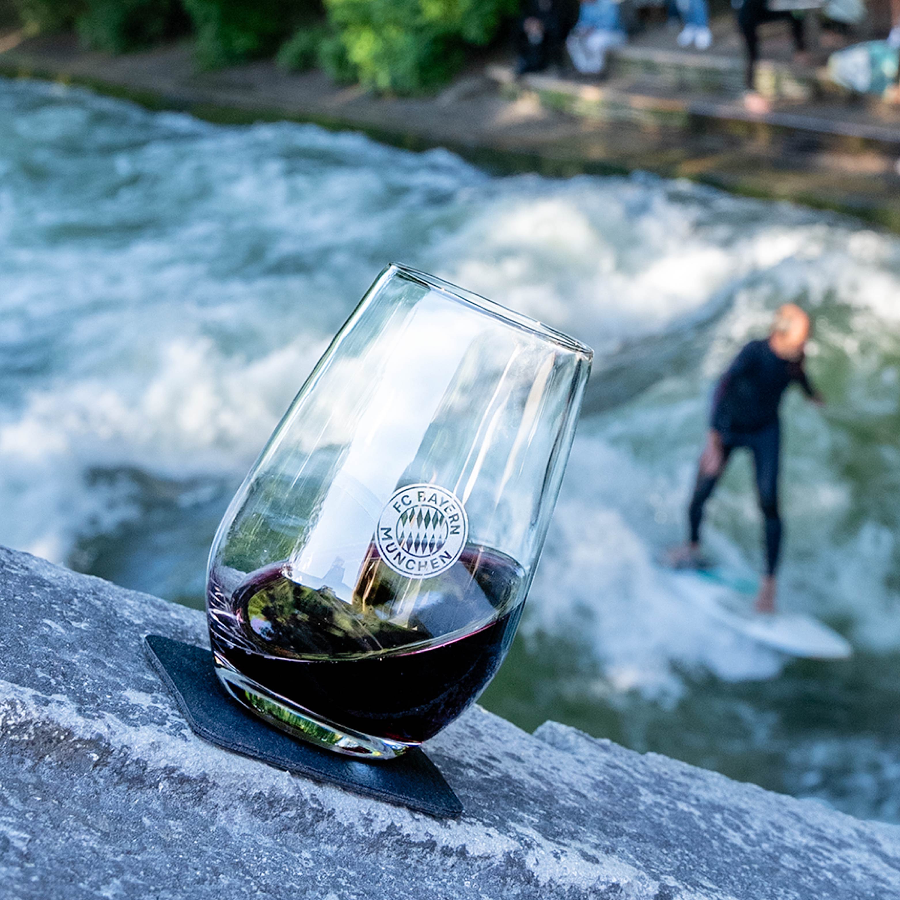 FCB long drink glass at the Eisbach 