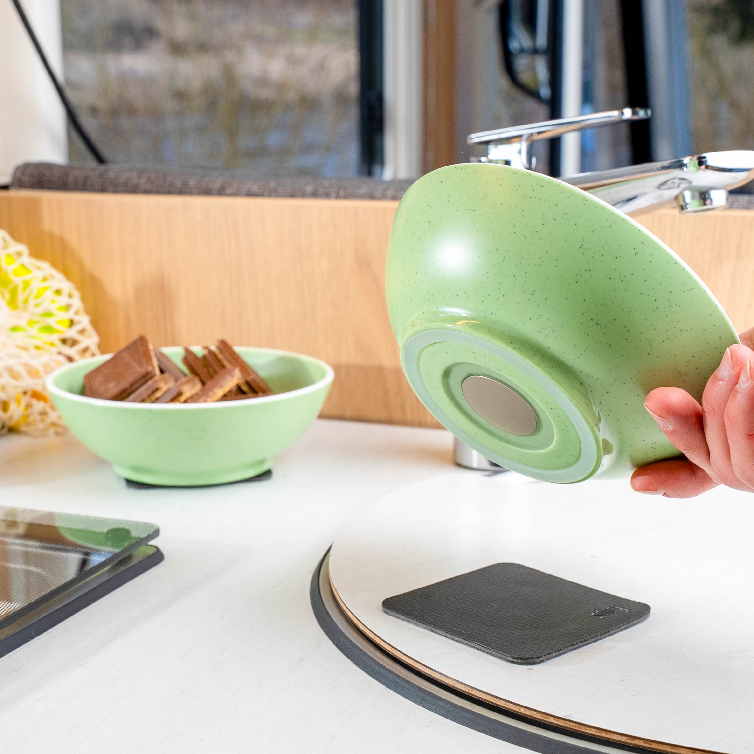 Magnetic plastic crockery green park camper