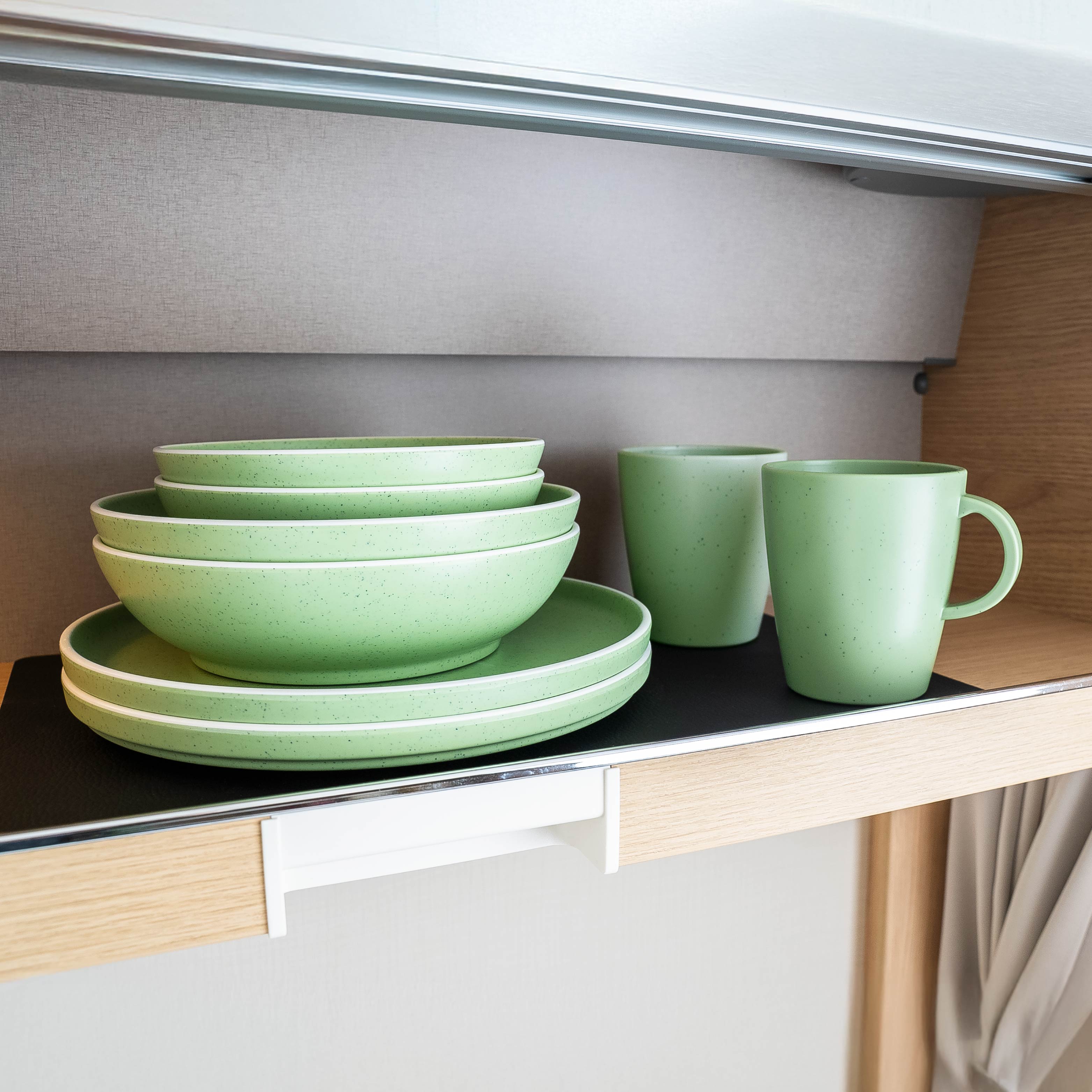 Magnetic plastic crockery green top cabinet