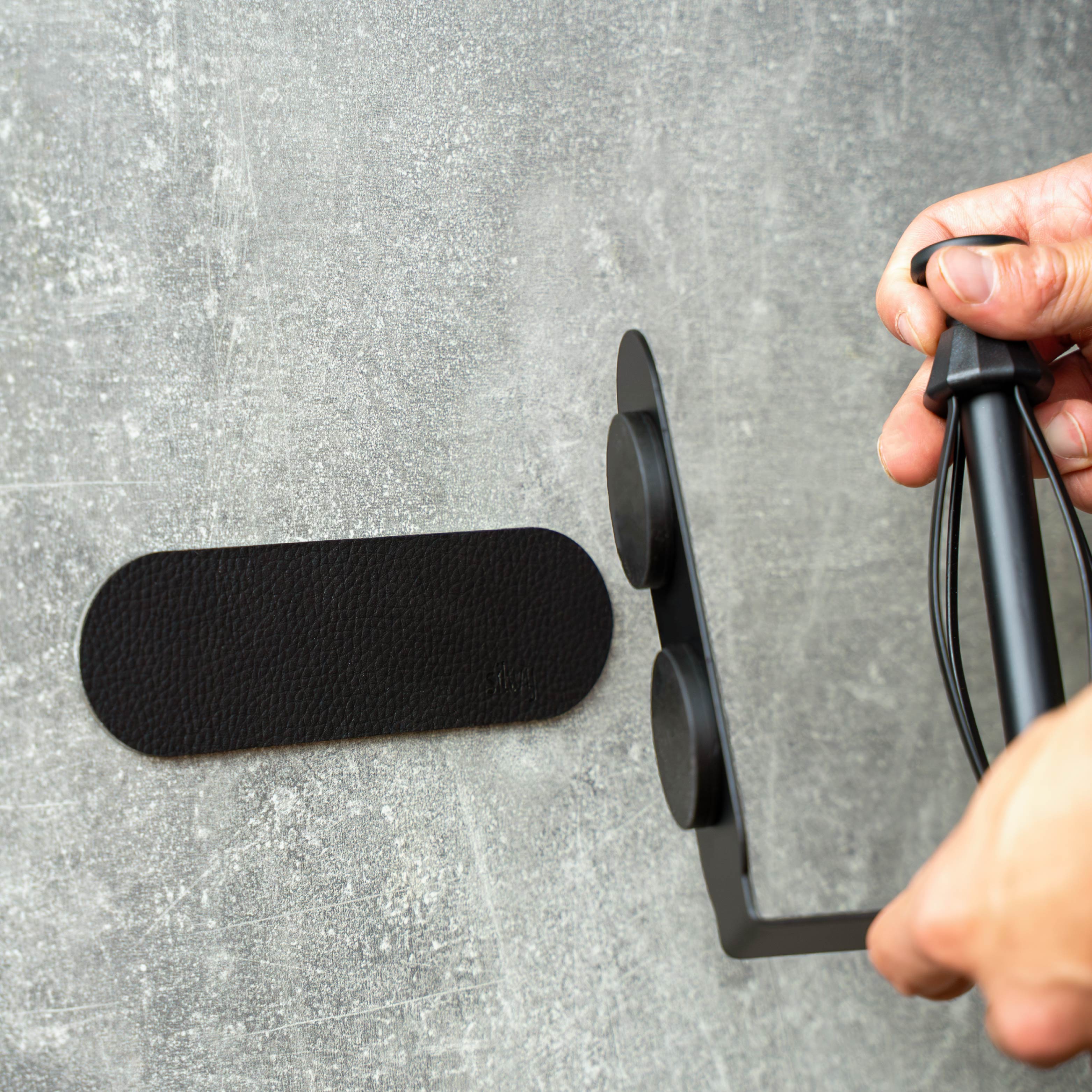 wc holder Pick up magnets