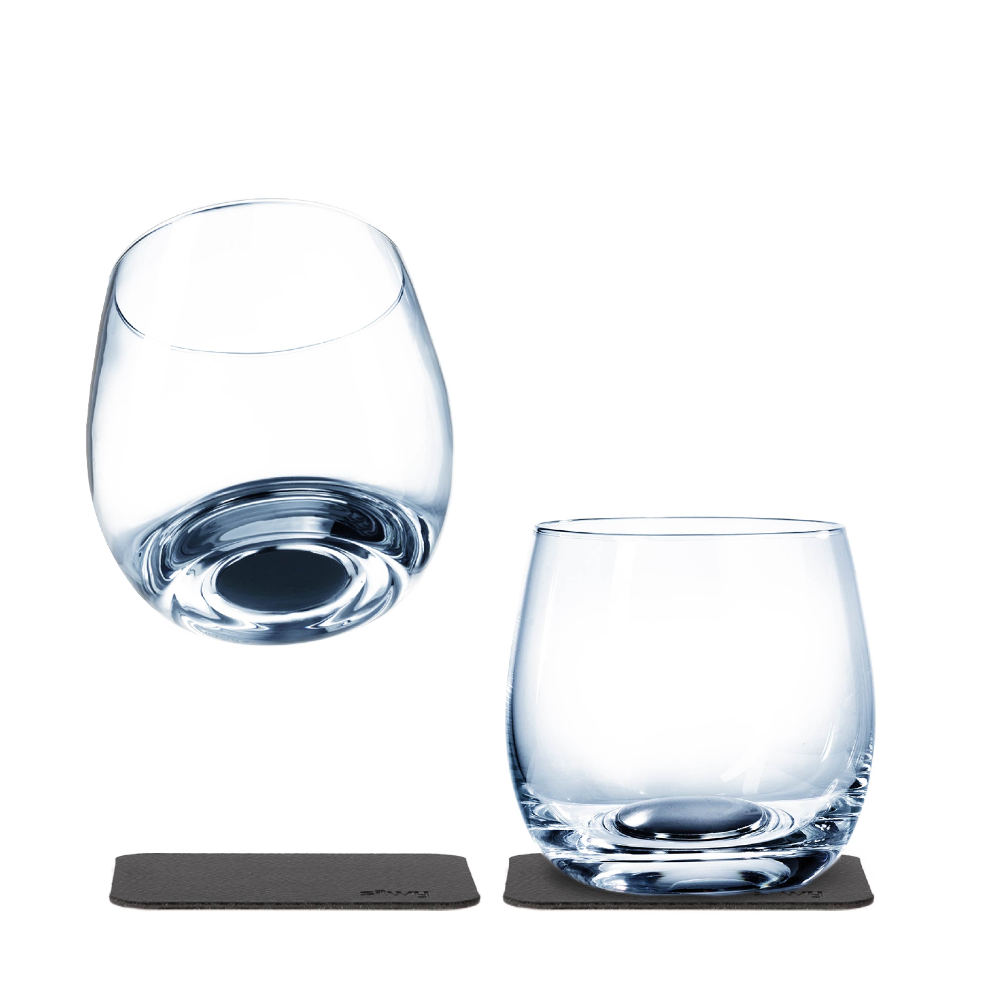 Cut-out of two sets Magnetic crystal glasses whisky on pads