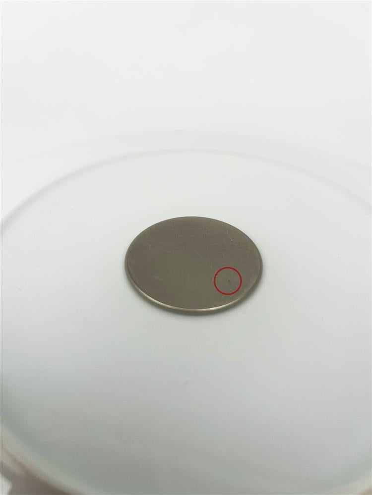 Second choice Magnetic tableware with defects in the material