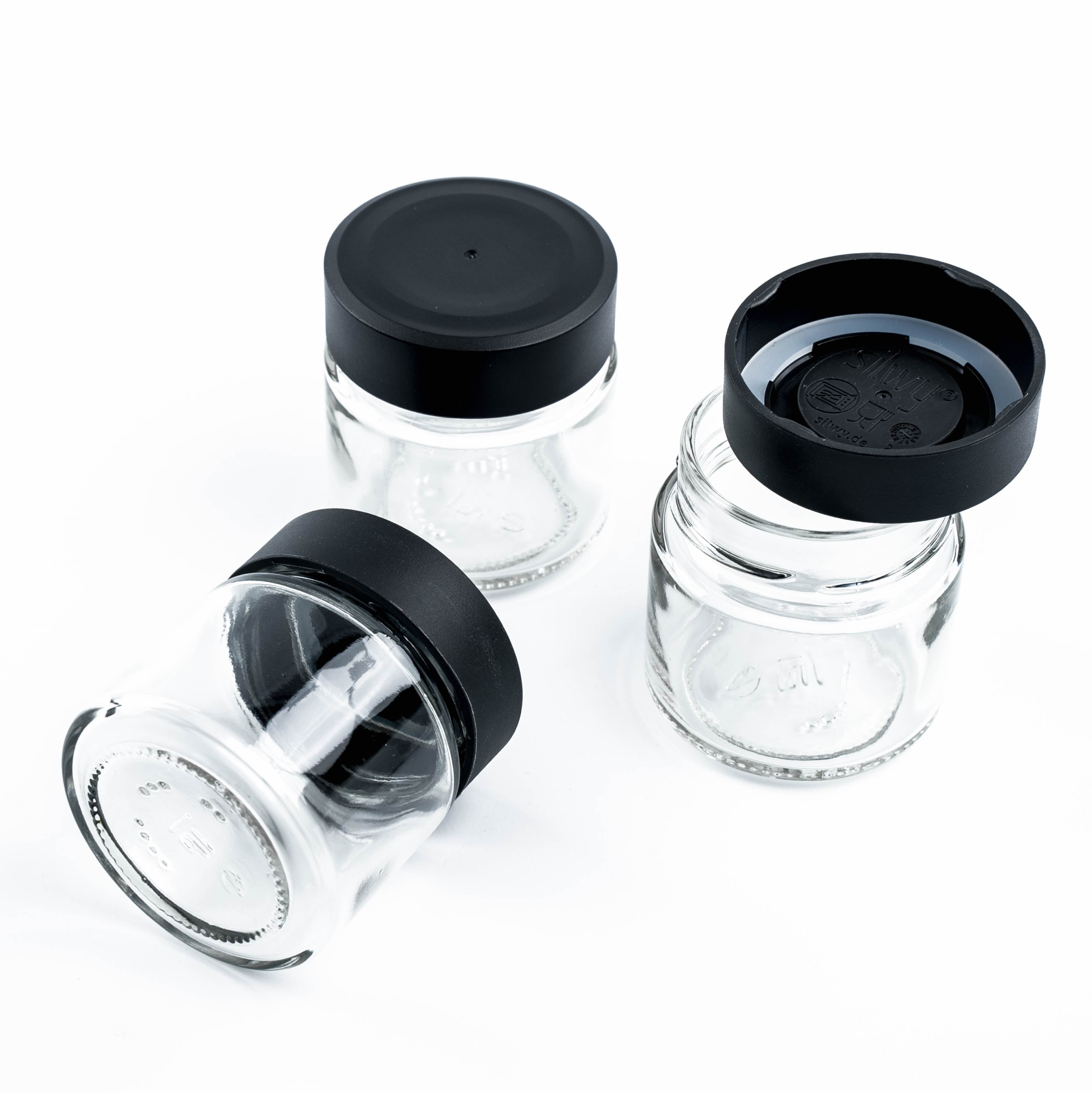Free-standing Magnetic deli jars with a view of the integrated magnets in the jar lid
