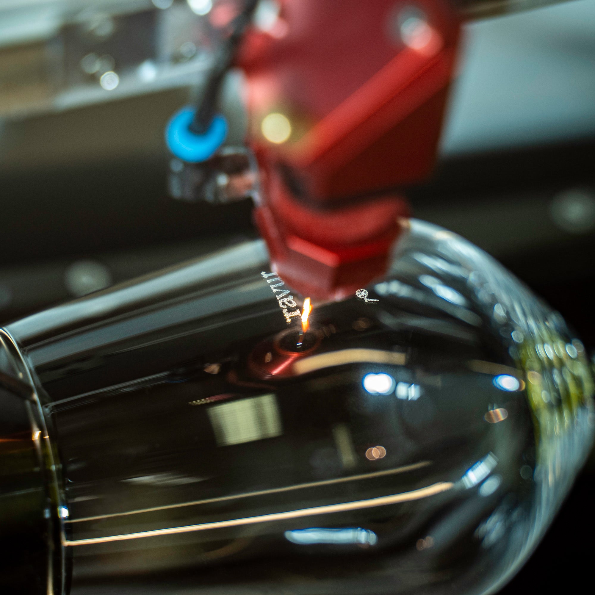 Verre en cristal lors de la gravure