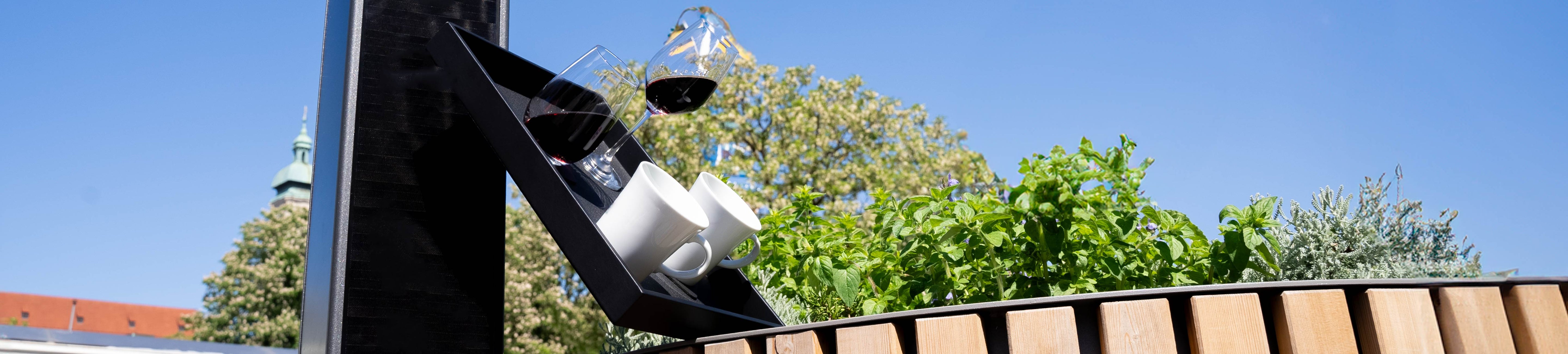 Plateau Métallique avec verres magnétiques et tasses