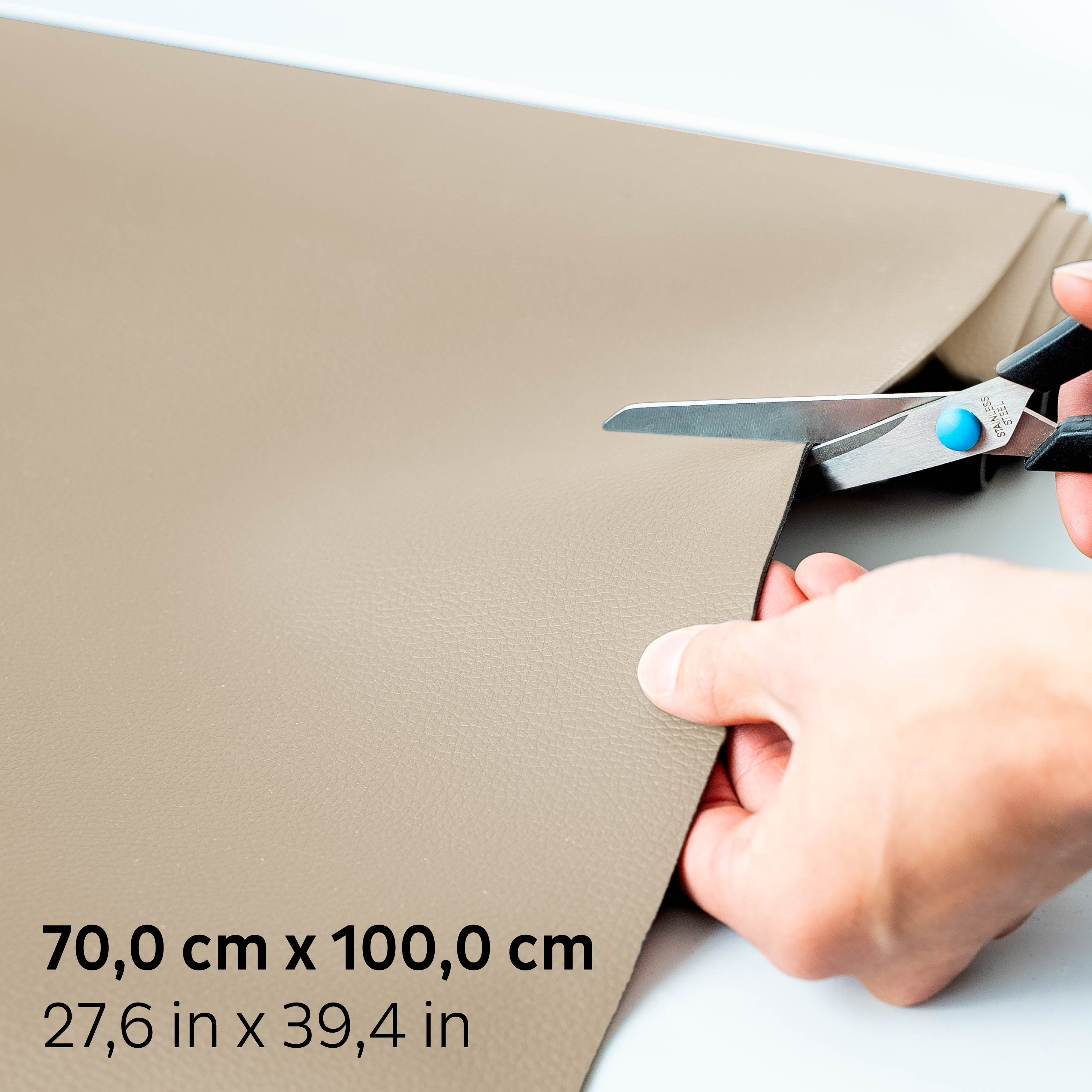 Découper le tapis métallique beige
